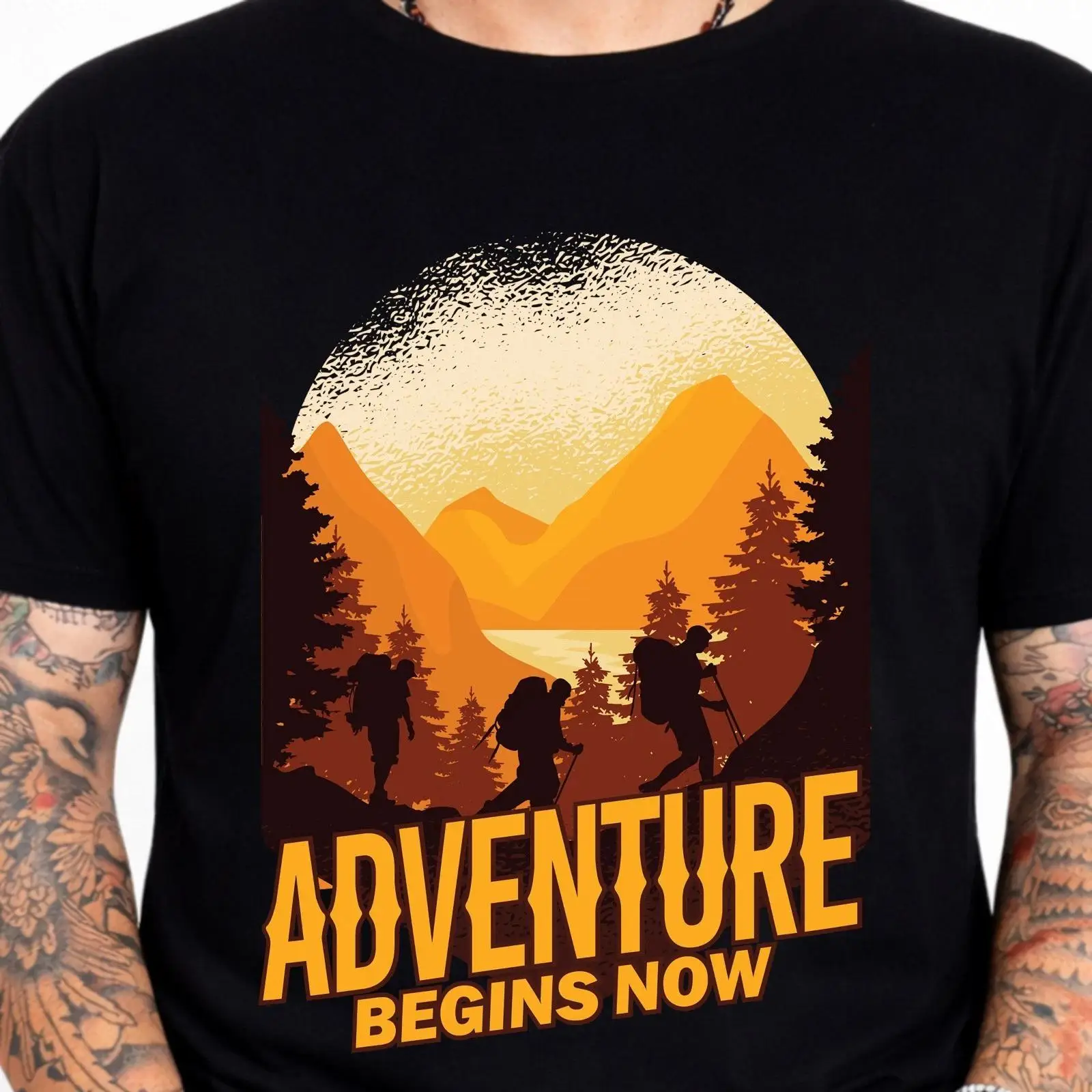 Outdoor Adventure Images - L'avventura inizia ora T-shirt Escursionismo Montagna